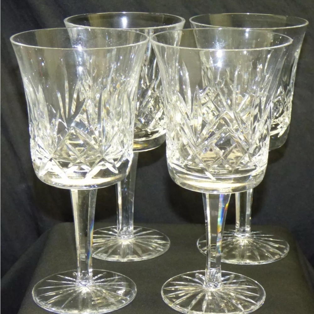 'ASTRAL Questa' Popular founded by Waterford Crystal Wine Glasses Set of 4